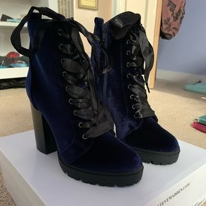 Steve Madden Laurie platform lace-up booties